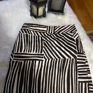 Women’s size 6 Ann Taylor Skirt